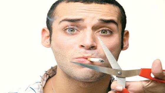 الأبحاث تؤكد: المدخنون أكثر عرضة لفقدان الأسنان