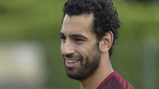 روما الإيطالي يعلن رسمياً عن شراء عقد المصري محمد صلاح