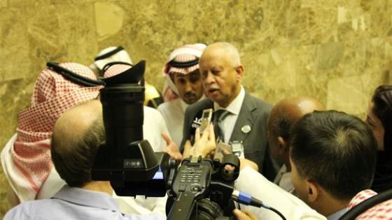 وزير الخارجية اليمني يؤكد على تعديلات في تشكيل الحكومة اليمنية