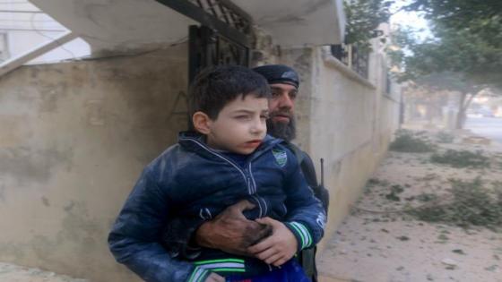 طائرات حربية روسية يشتبه بها بقتل المئات في مدينة ادلب السورية