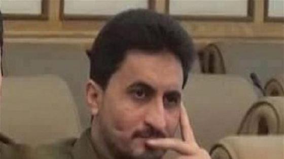 وزير الدفاع الحوثي يصاب بإصابة خطيرة في دمت